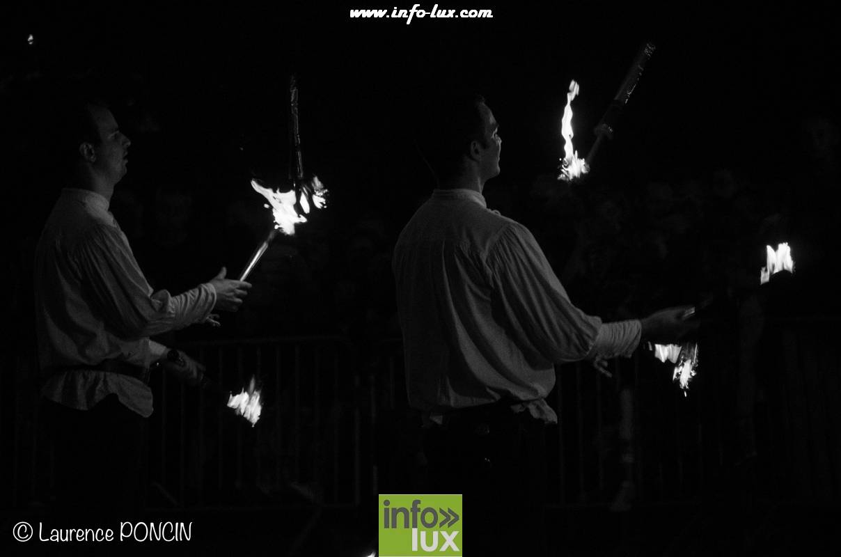 //media/jw_sigpro/users/0000002529/grandfeuvance2018/grandfeu0015