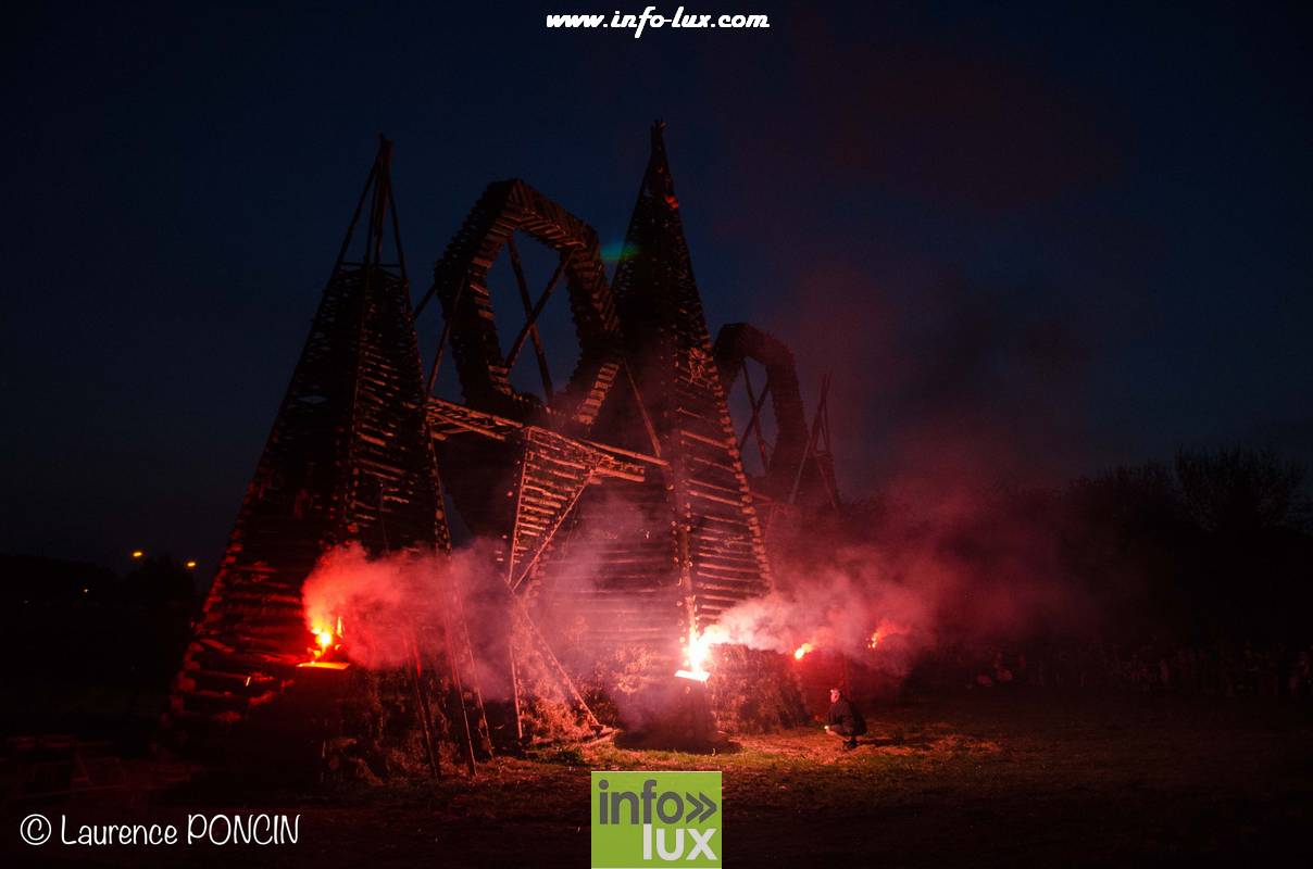 //media/jw_sigpro/users/0000002529/grandfeuvance2018/grandfeu0025