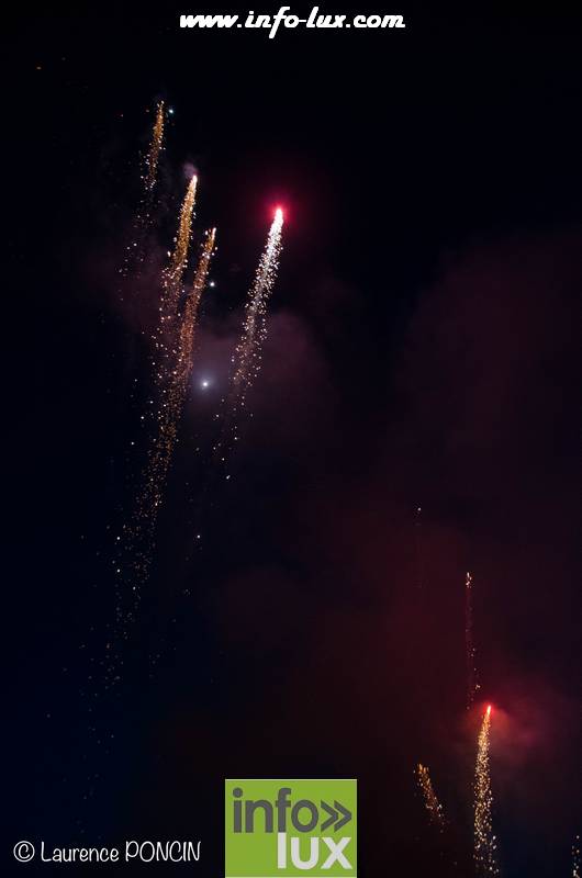 //media/jw_sigpro/users/0000002529/grandfeuvance2018/grandfeu0030