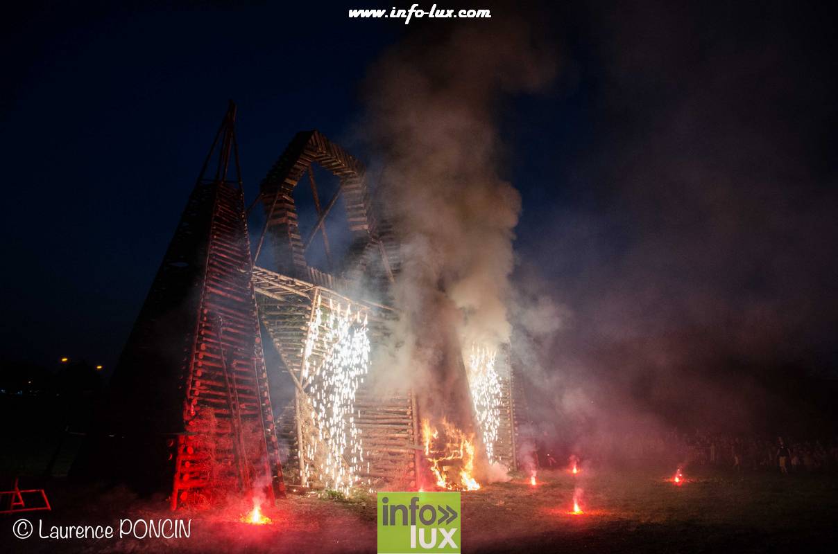 //media/jw_sigpro/users/0000002529/grandfeuvance2018/grandfeu0031