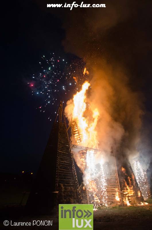 //media/jw_sigpro/users/0000002529/grandfeuvance2018/grandfeu0035