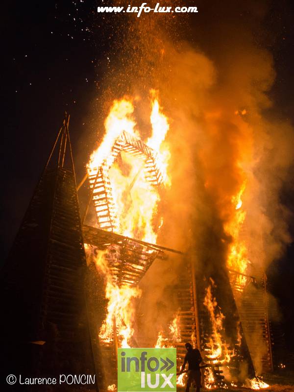 //media/jw_sigpro/users/0000002529/grandfeuvance2018/grandfeu0037
