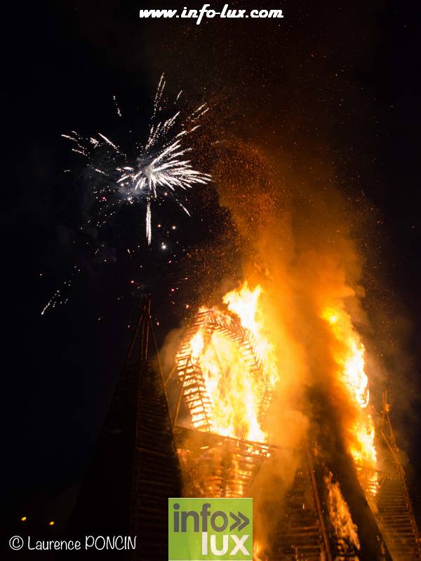 //media/jw_sigpro/users/0000002529/grandfeuvance2018/grandfeu0041
