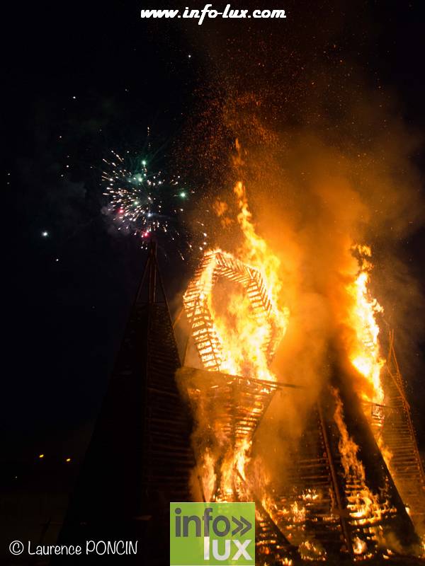 //media/jw_sigpro/users/0000002529/grandfeuvance2018/grandfeu0042