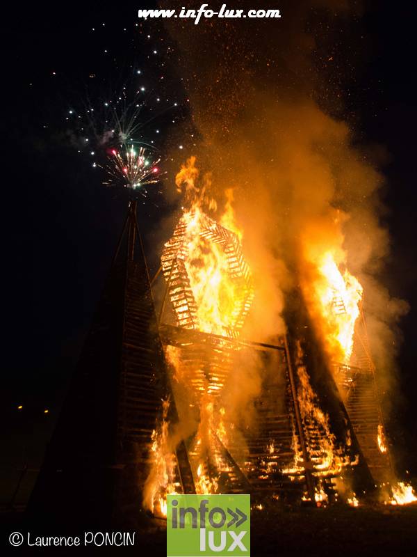 //media/jw_sigpro/users/0000002529/grandfeuvance2018/grandfeu0045