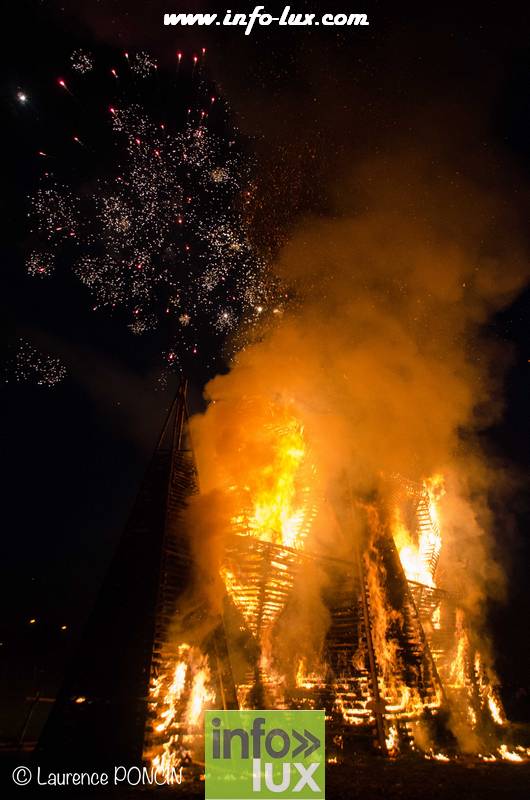 //media/jw_sigpro/users/0000002529/grandfeuvance2018/grandfeu0052