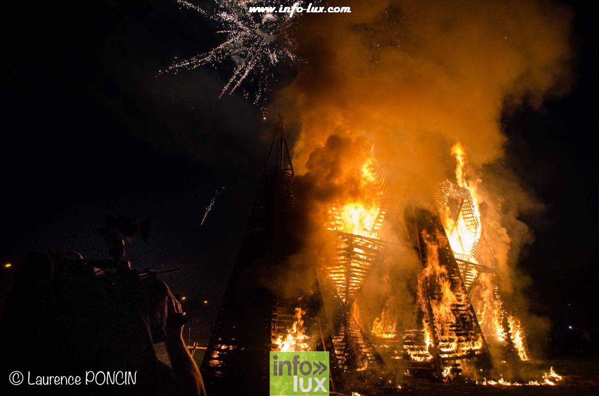 //media/jw_sigpro/users/0000002529/grandfeuvance2018/grandfeu0055