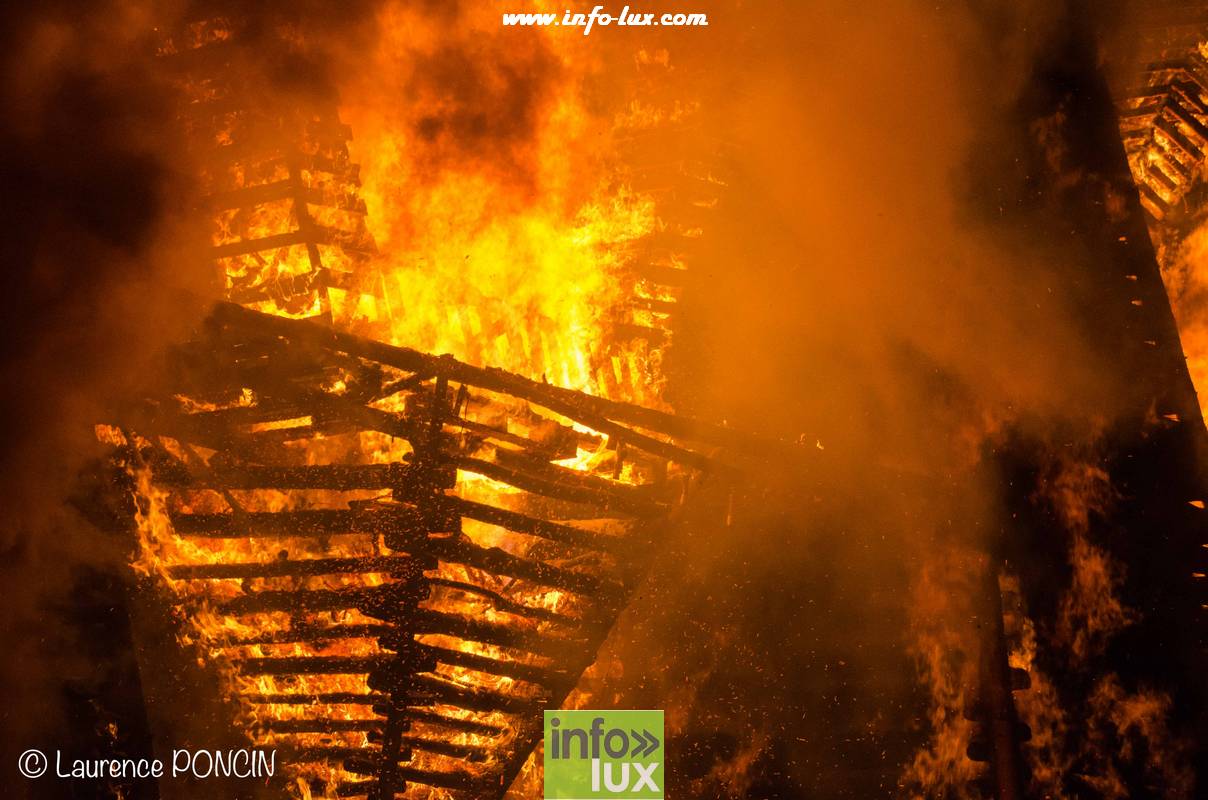 //media/jw_sigpro/users/0000002529/grandfeuvance2018/grandfeu0058
