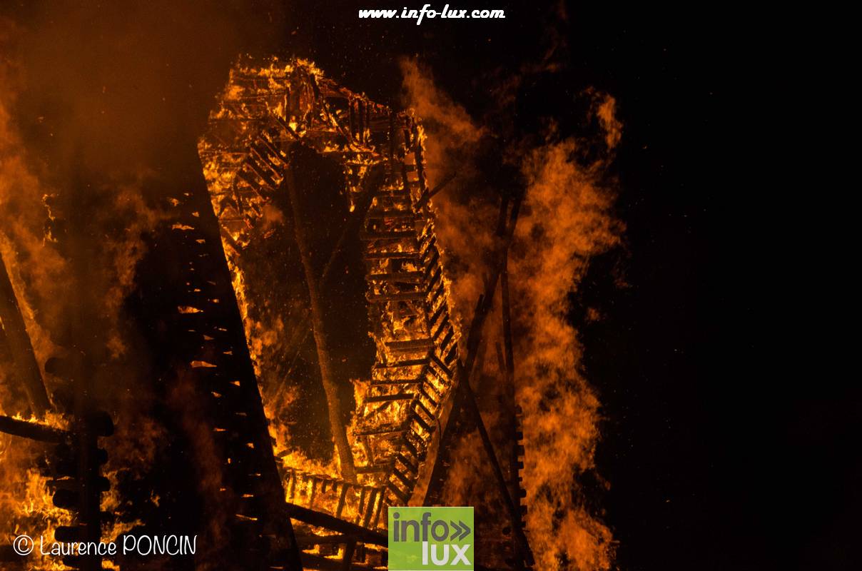//media/jw_sigpro/users/0000002529/grandfeuvance2018/grandfeu0067
