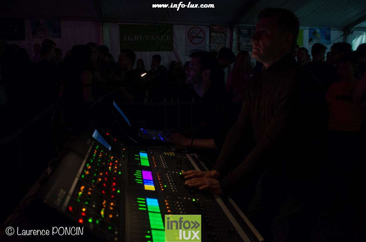 //media/jw_sigpro/users/0000002529/grandfeuvance2018/grandfeu0081