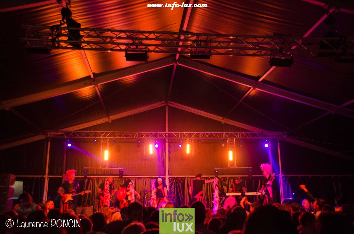 //media/jw_sigpro/users/0000002529/grandfeuvance2018/grandfeu0083