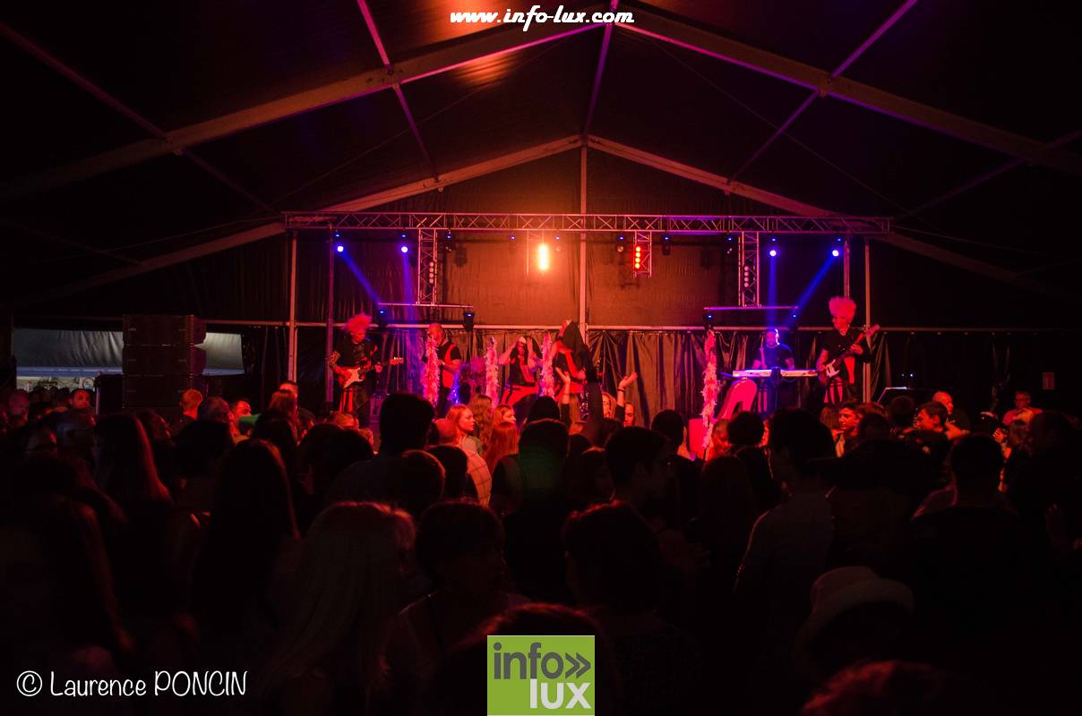 //media/jw_sigpro/users/0000002529/grandfeuvance2018/grandfeu0084