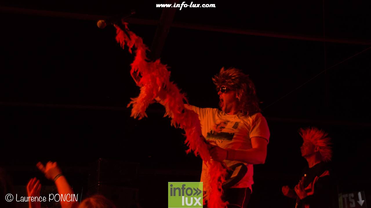 //media/jw_sigpro/users/0000002529/grandfeuvance2018/grandfeu0089