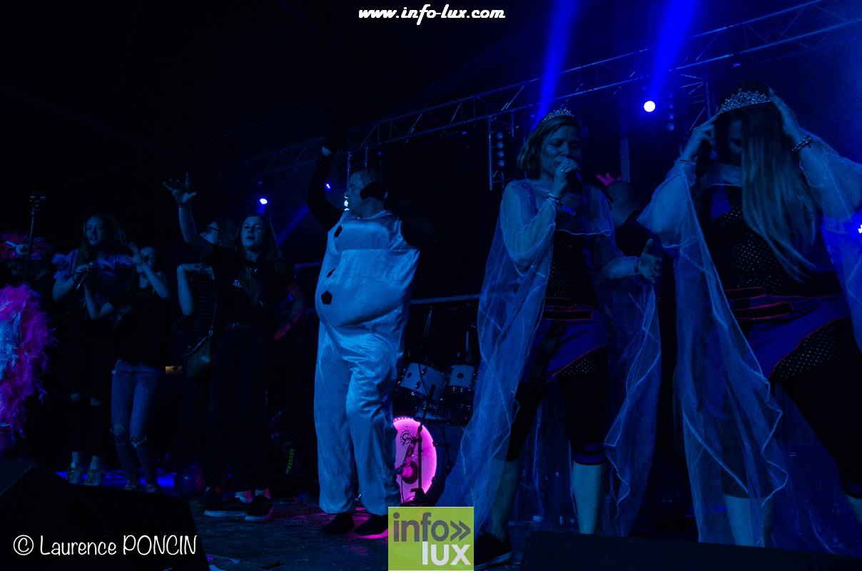//media/jw_sigpro/users/0000002529/grandfeuvance2018/grandfeu0104