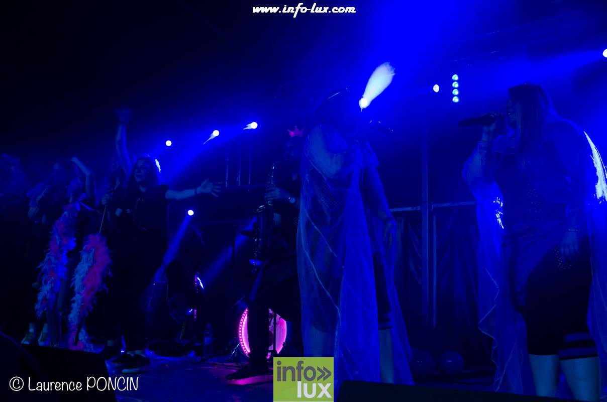 //media/jw_sigpro/users/0000002529/grandfeuvance2018/grandfeu0105