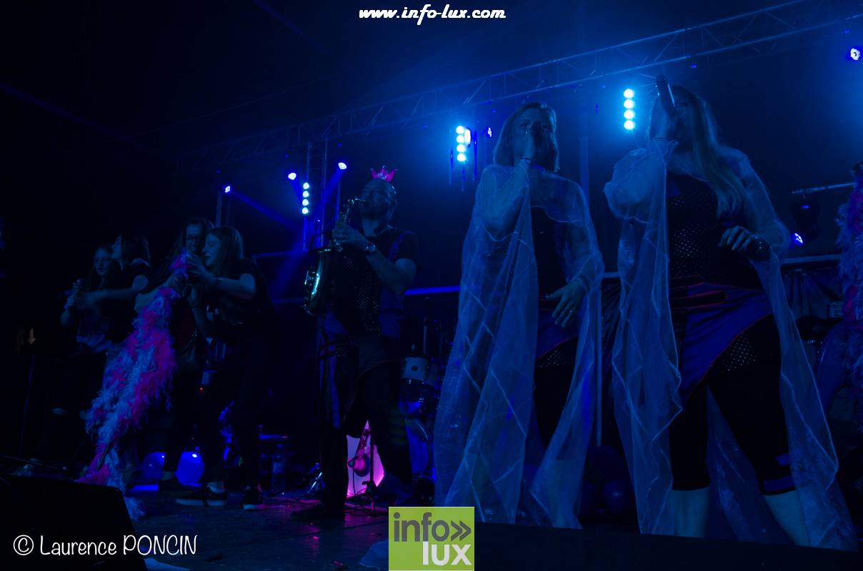 //media/jw_sigpro/users/0000002529/grandfeuvance2018/grandfeu0107