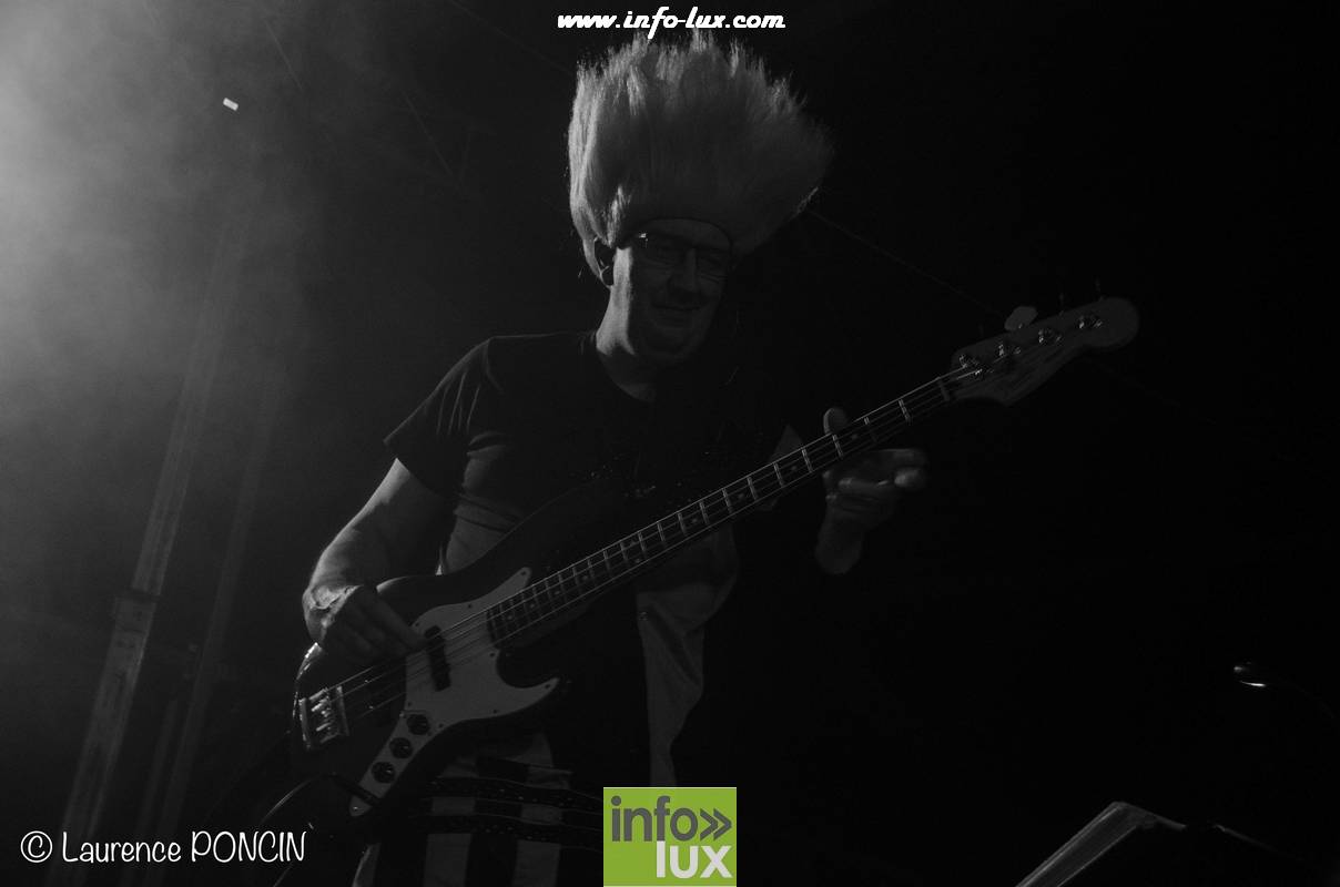//media/jw_sigpro/users/0000002529/grandfeuvance2018/grandfeu0112