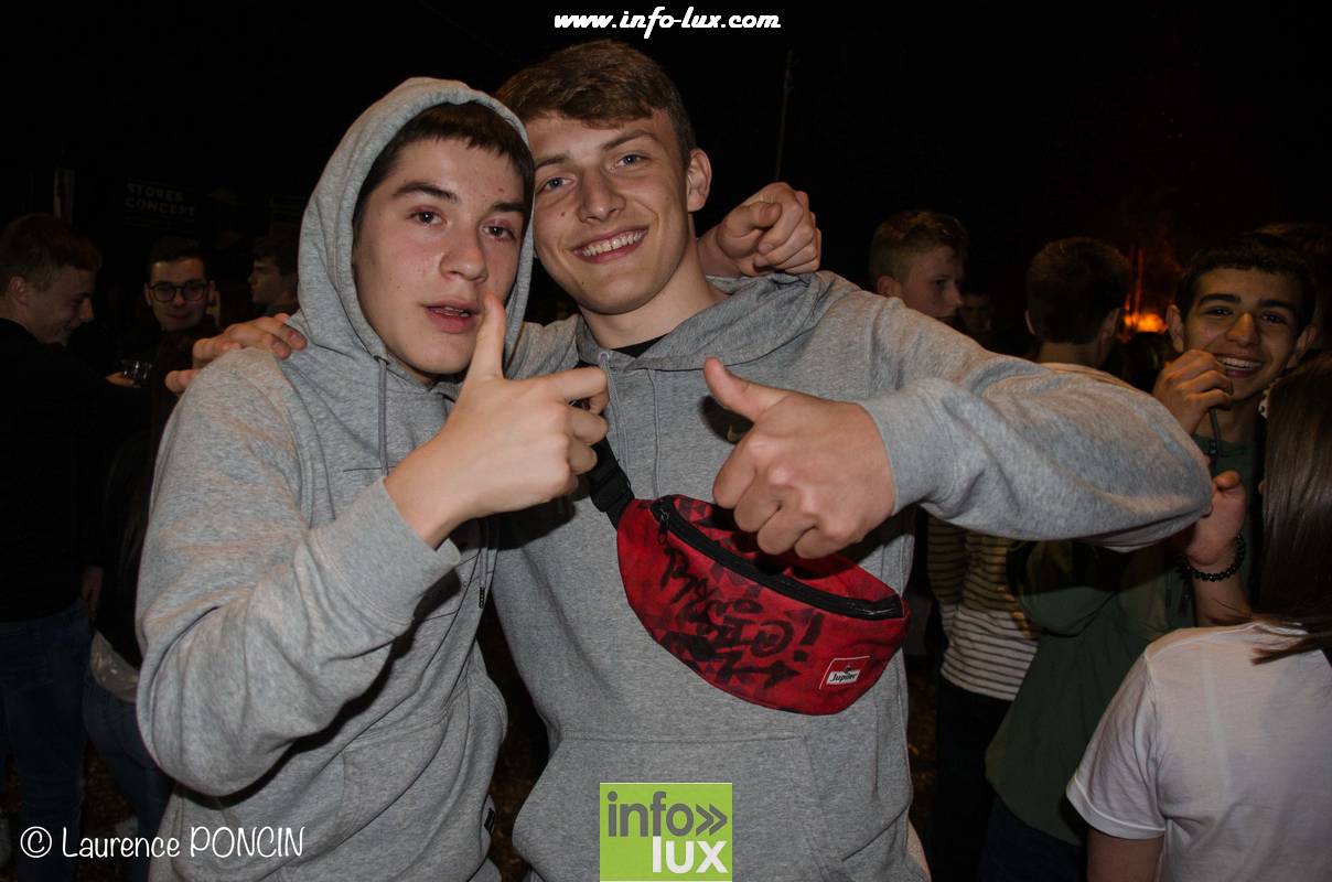 //media/jw_sigpro/users/0000002529/grandfeuvance2018/grandfeu0115