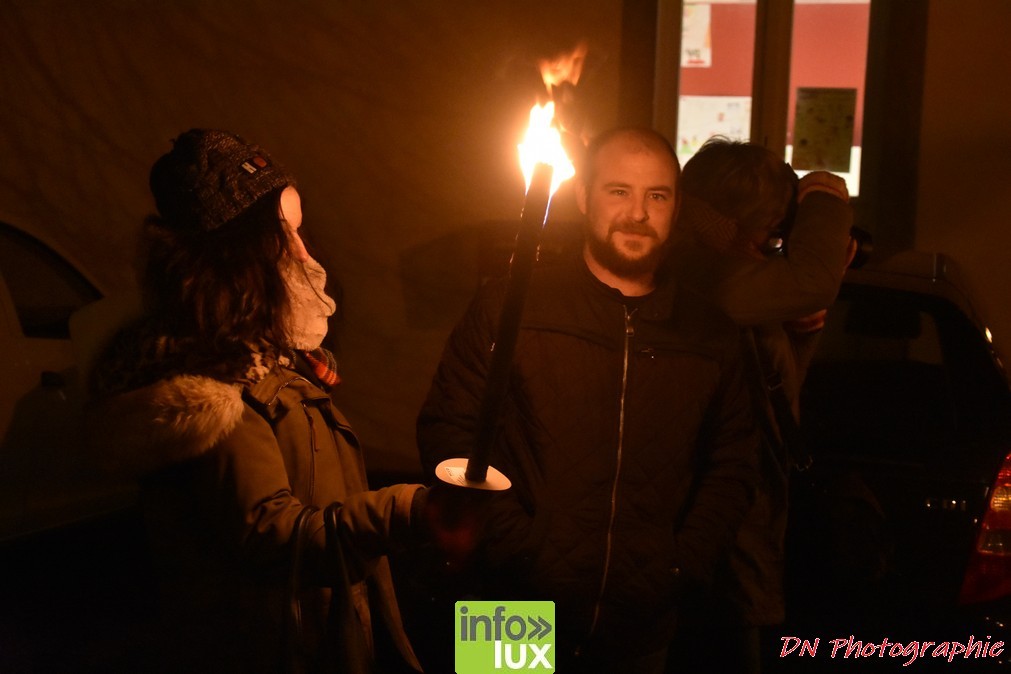//media/jw_sigpro/users/0000002463/bal des rethos izel/image00103