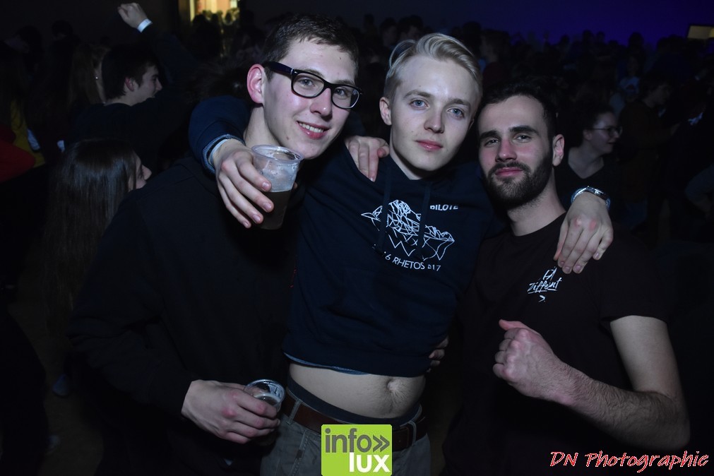 //media/jw_sigpro/users/0000002463/bal des rethos izel/image00292