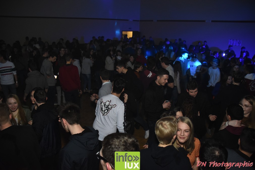//media/jw_sigpro/users/0000002463/bal des rethos izel/image00294