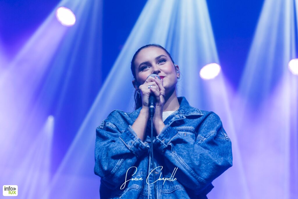 jade Concert , Chanteuse