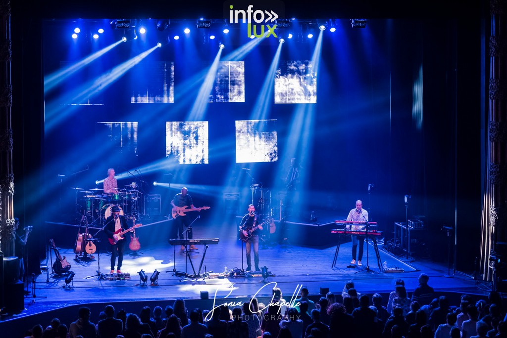 Goldman Mania propose un spectacle visuel son et lumière exceptionnel autour des plus grands succès de Jean-Jacques Goldman. Spectacle que vous pourrez retrouver en octobre à la Rockhal à Luxembourg, notamment.