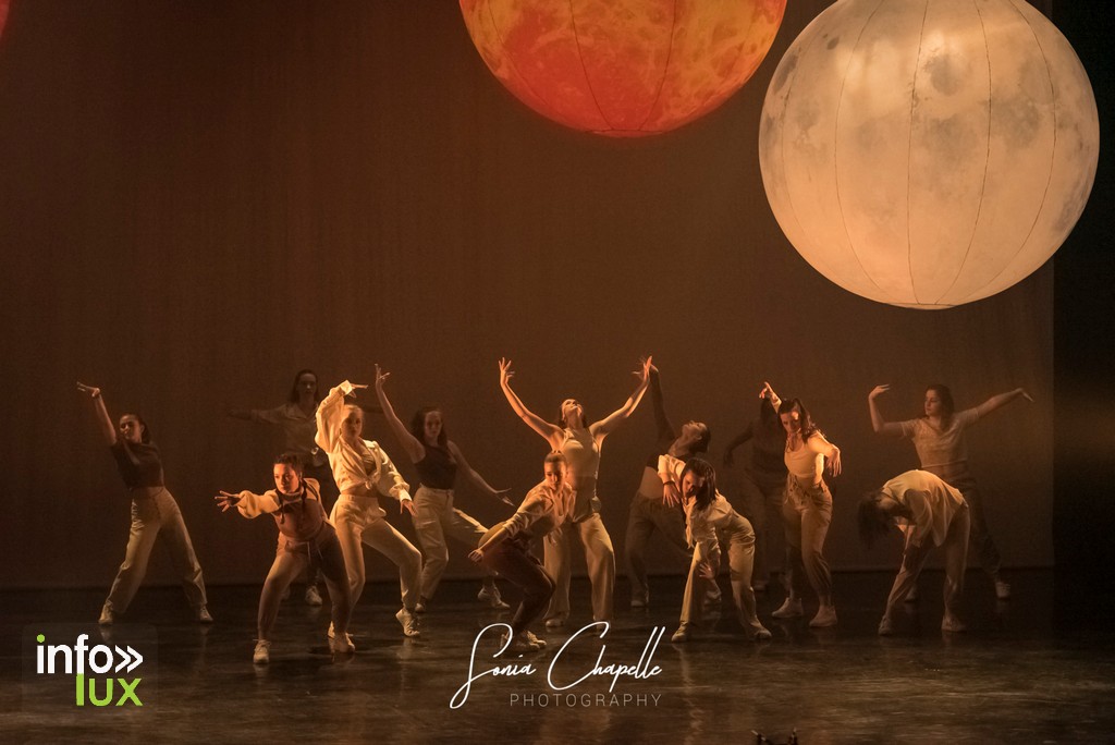 Ecole de danse Mars Dance Studios et le spectacle de fin d'année "Les Astres"