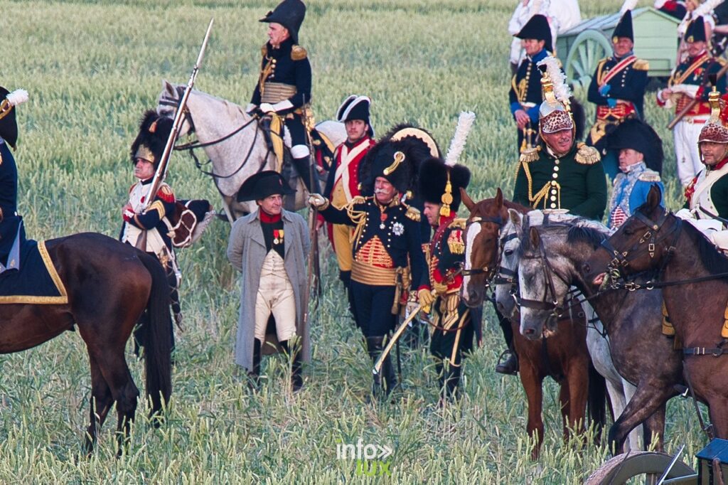 Reconstitutions historiques : le 210e anniversaire de la Bataille de Waterloo – Un voyage immersif au cœur de 1815