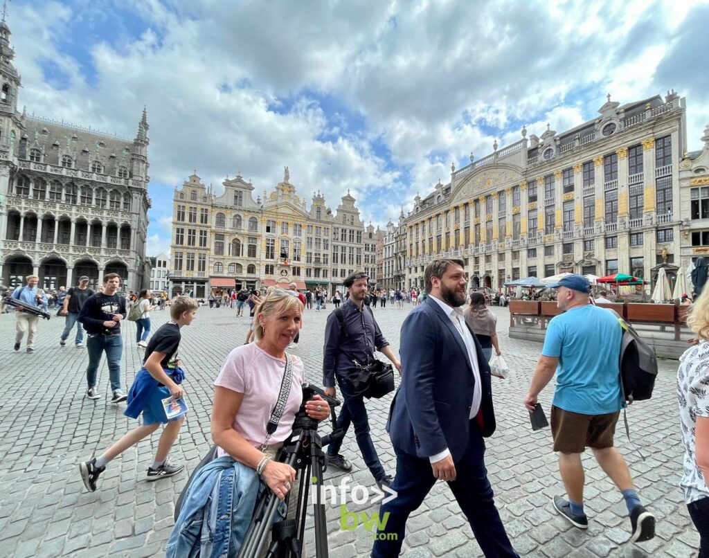 Bruxelles en fleurs > Photos