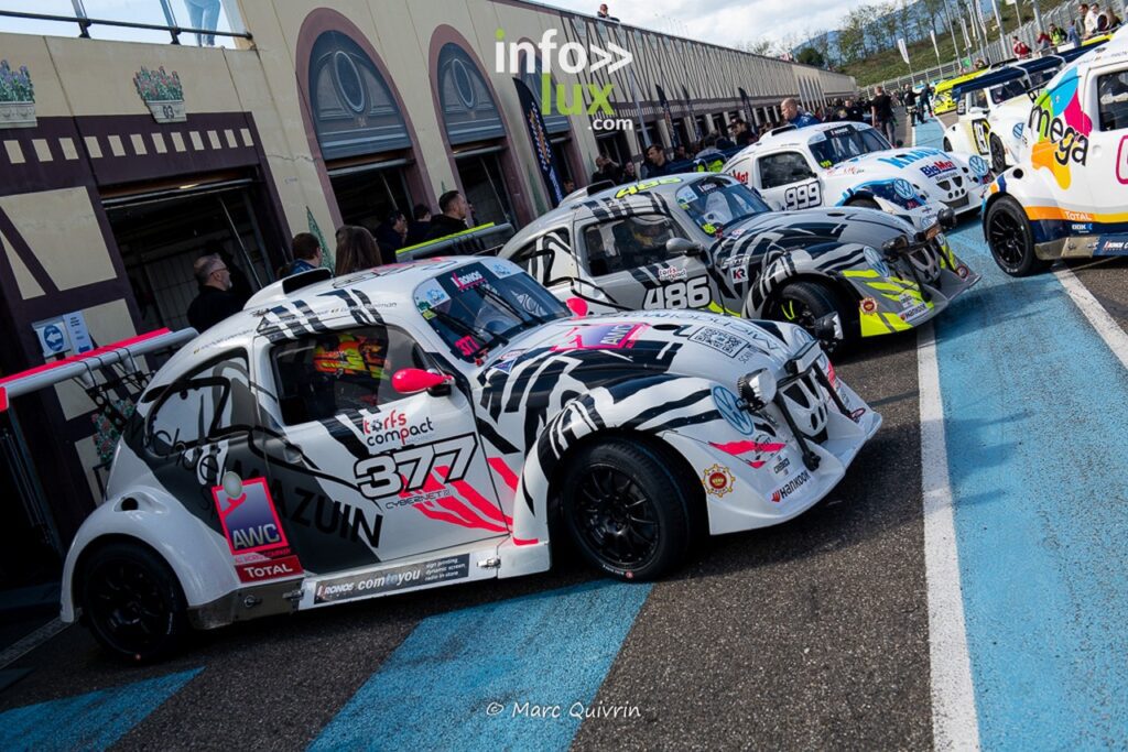 Ce week-end des 17 et 18 septembres avait lieu la 5ieme manche de l'European VW Funcup sur le très joli circuit de l'anneau du Rhin chez nos amis Alsaciens.