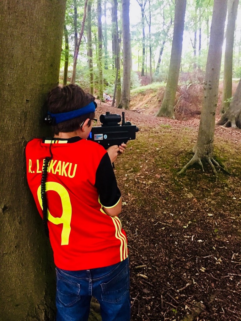Roc Events est une association sans but lucratif (asbl) qui organise des anniversaires funs et uniques à Gosselies. L’association dispose de toutes les infrastructures intérieures et extérieures de l’Institut de la Providence – Humanités (GPH) à Gosselies, en exclusivité.