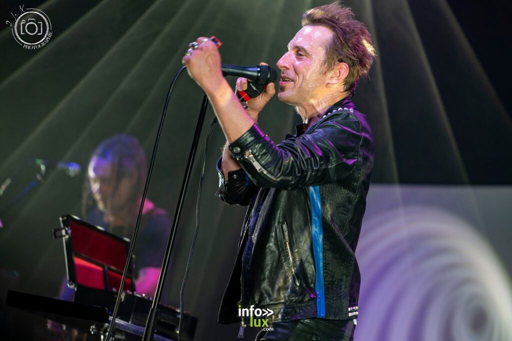 CONCERT > GREG ZLAP