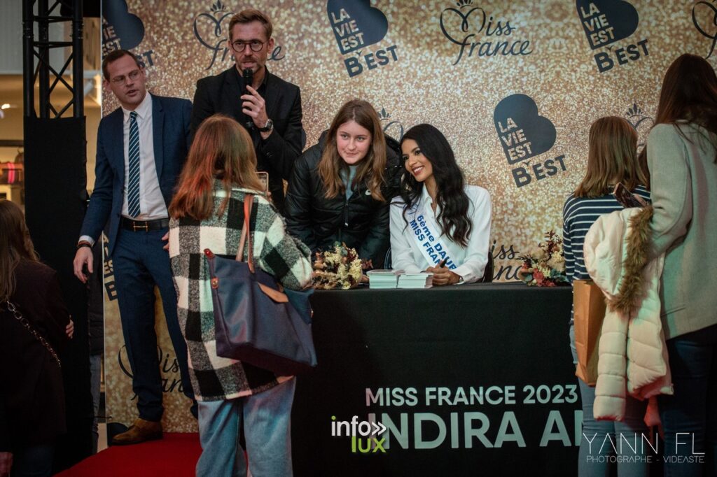 Miss France 2023 Découvrez la en photos au Centre Commercial B’Est à Farébersviller