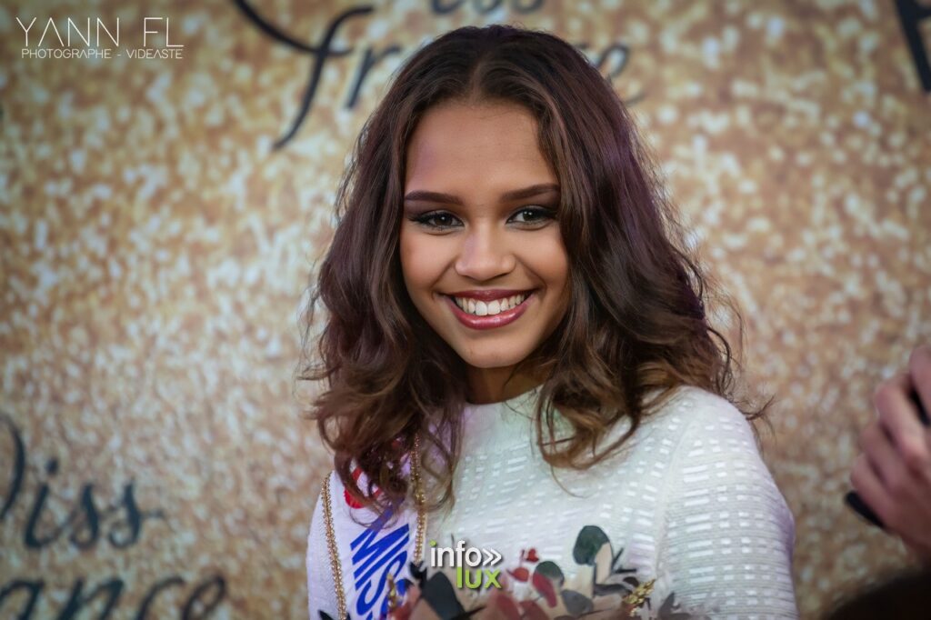 Miss France 2023 Découvrez la en photos au Centre Commercial B’Est à Farébersviller