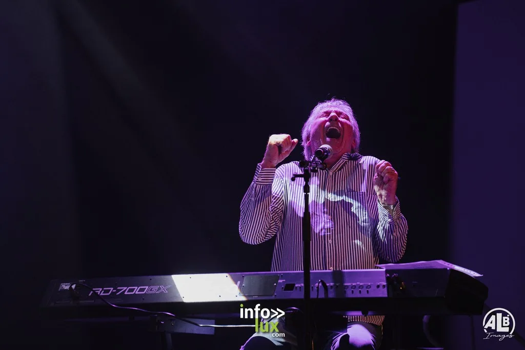 Concert > Folie des années 80