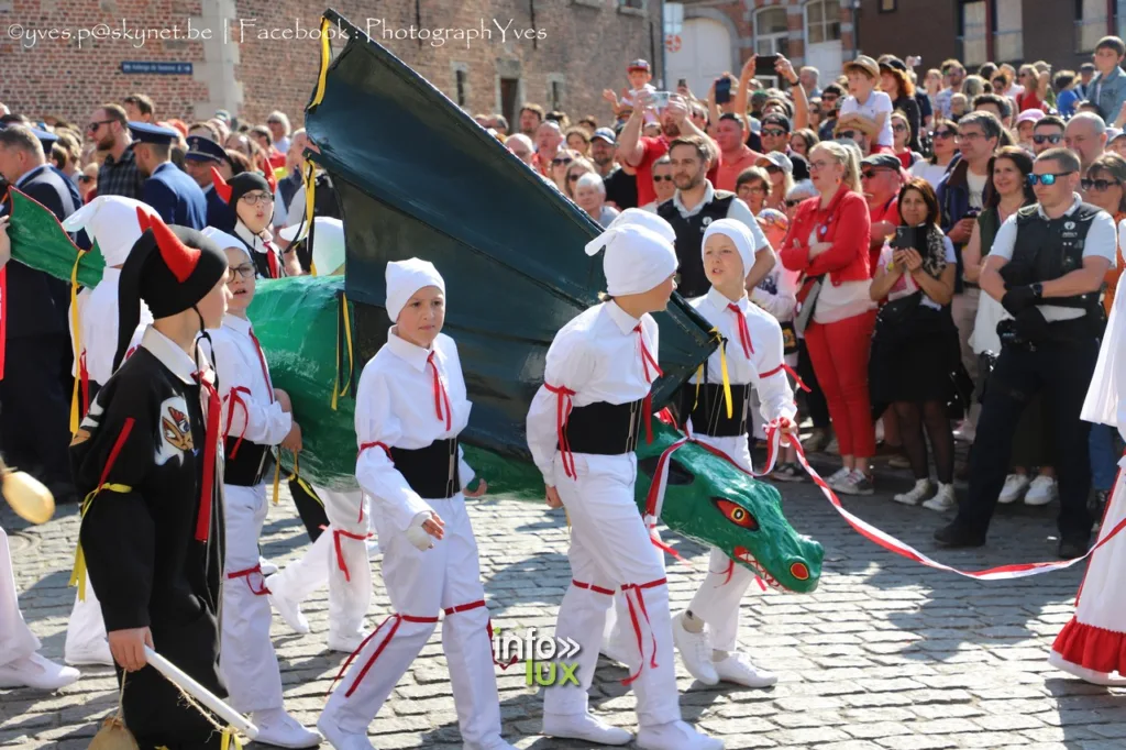 Mons > Doudou > Procession > Photos