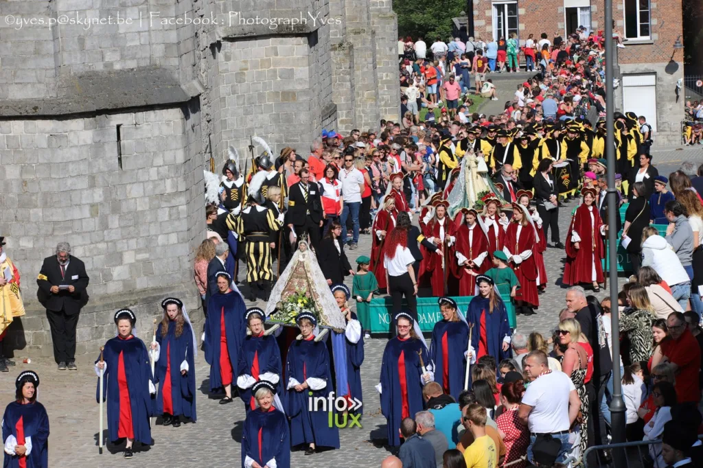 vMons > Doudou > Procession > Photos