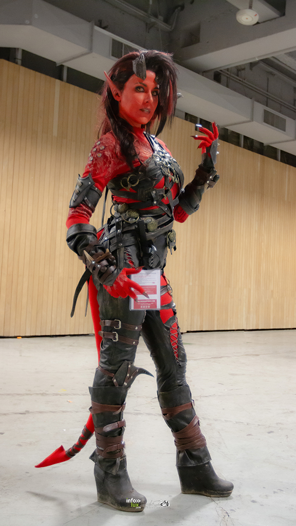 PARIS > CONVENTION > COSPLAY > PARIS GAME WEEK