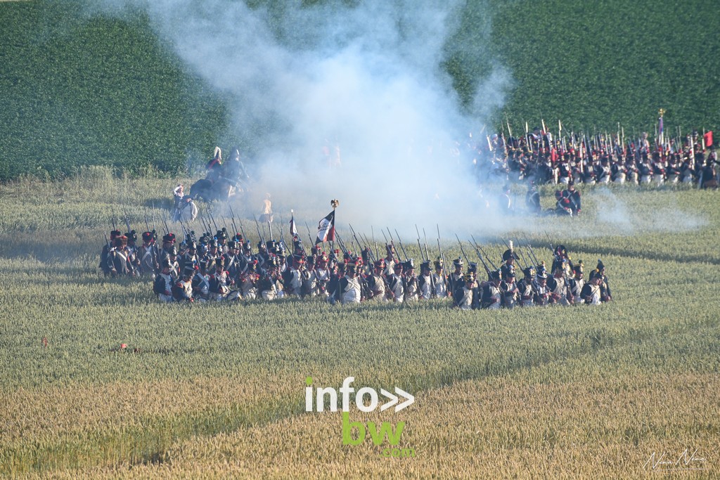 Les reconstitutions de la Bataille de Waterloo 1815: un week-end de passion historique et de grand spectacle en photos