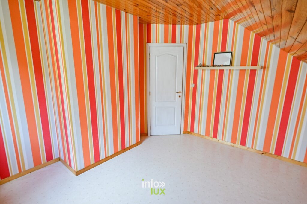 Chambre 1 spacieuse et lumineuse maison à vendre Habay Marbehan — vue sur nature