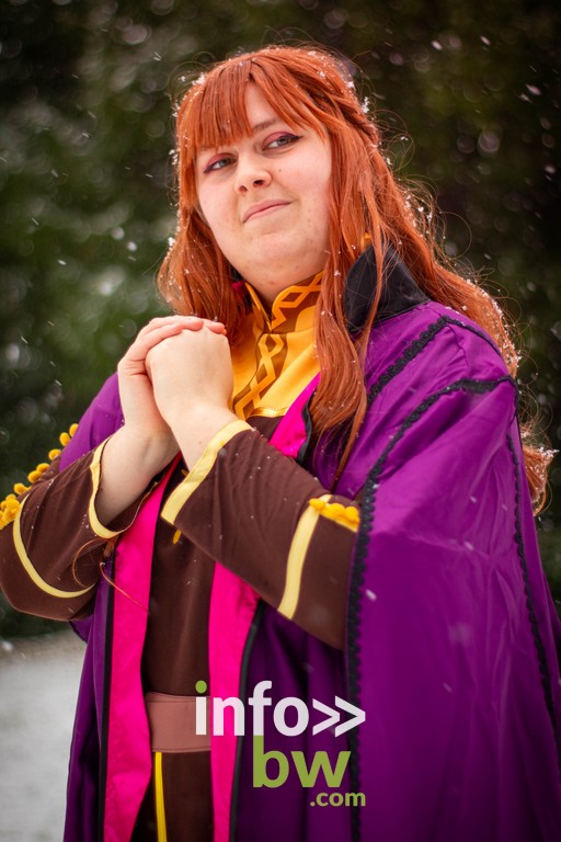 Copslay > Portrait > Pyra Cosplay