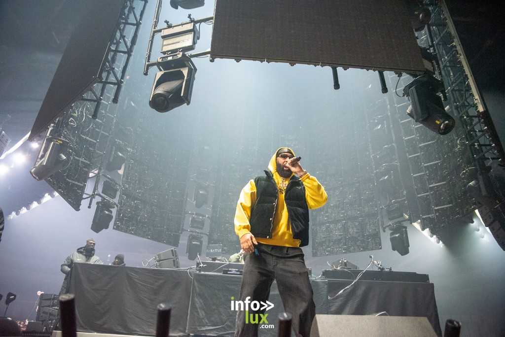 BRUXELLES > FCKNYE > RÉVEILLON > La Fouine