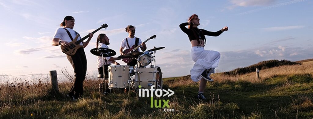 Groupe Rock > The Red Straps