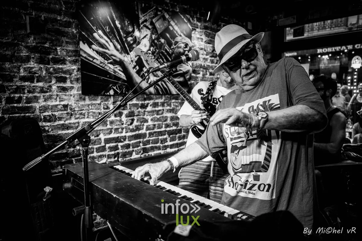 Boogie Boy en concert au Café Bizon — Brussels Jazz Weekend 2026 Day Two, photo 9 par Michel van Rhijn (noir et blanc)