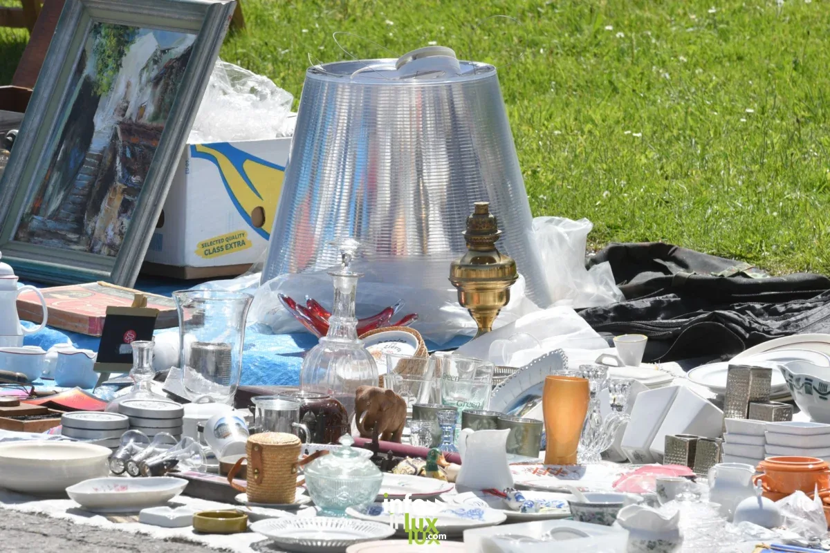 Arlon » Brocante » 22e brocante de Sampont, 200 a 300 exposants