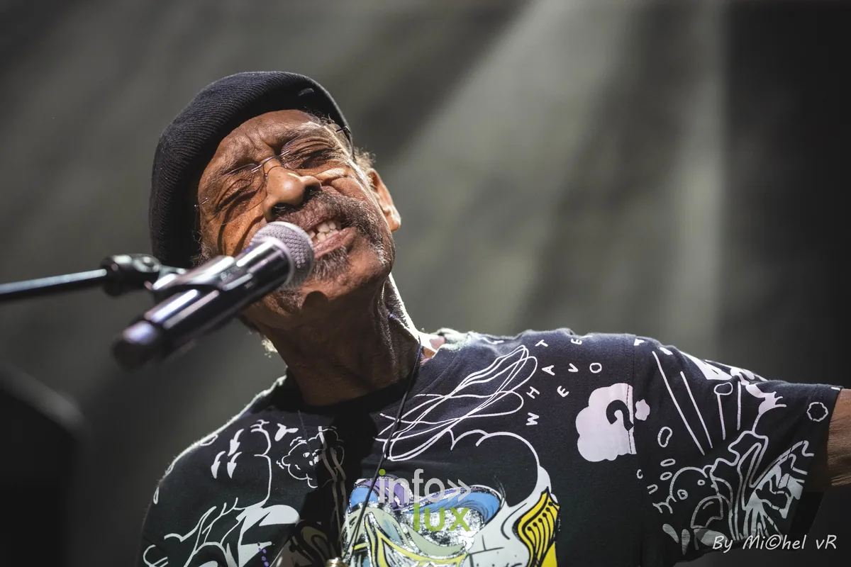 War en concert a De Centrale (Gand), 27 mai 2026 — 50th Anniversary Tour, photo 3 par Michel van Rhijn