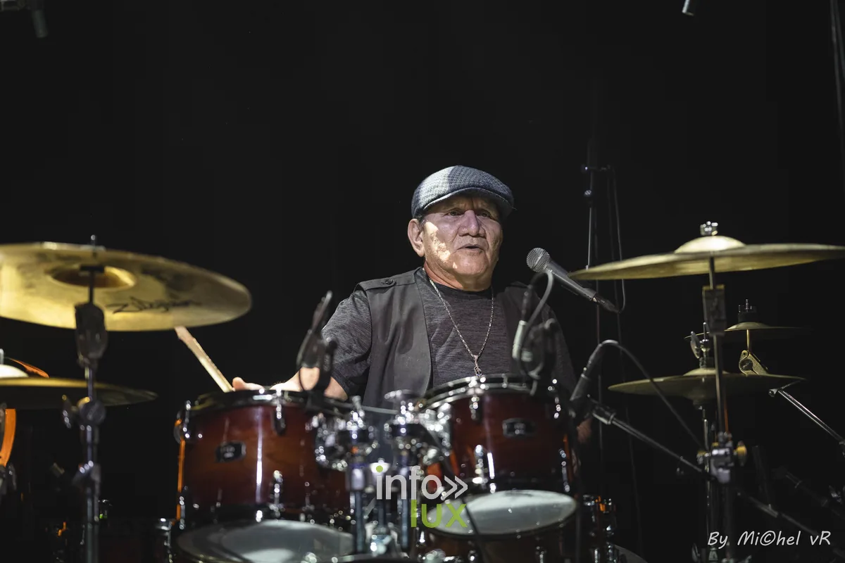 War en concert a De Centrale (Gand), 27 mai 2026 — 50th Anniversary Tour, photo 10 par Michel van Rhijn