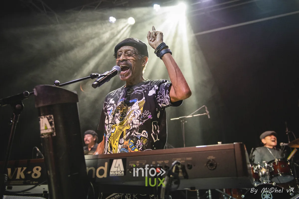 War en concert a De Centrale (Gand), 27 mai 2026 — 50th Anniversary Tour, photo 17 par Michel van Rhijn