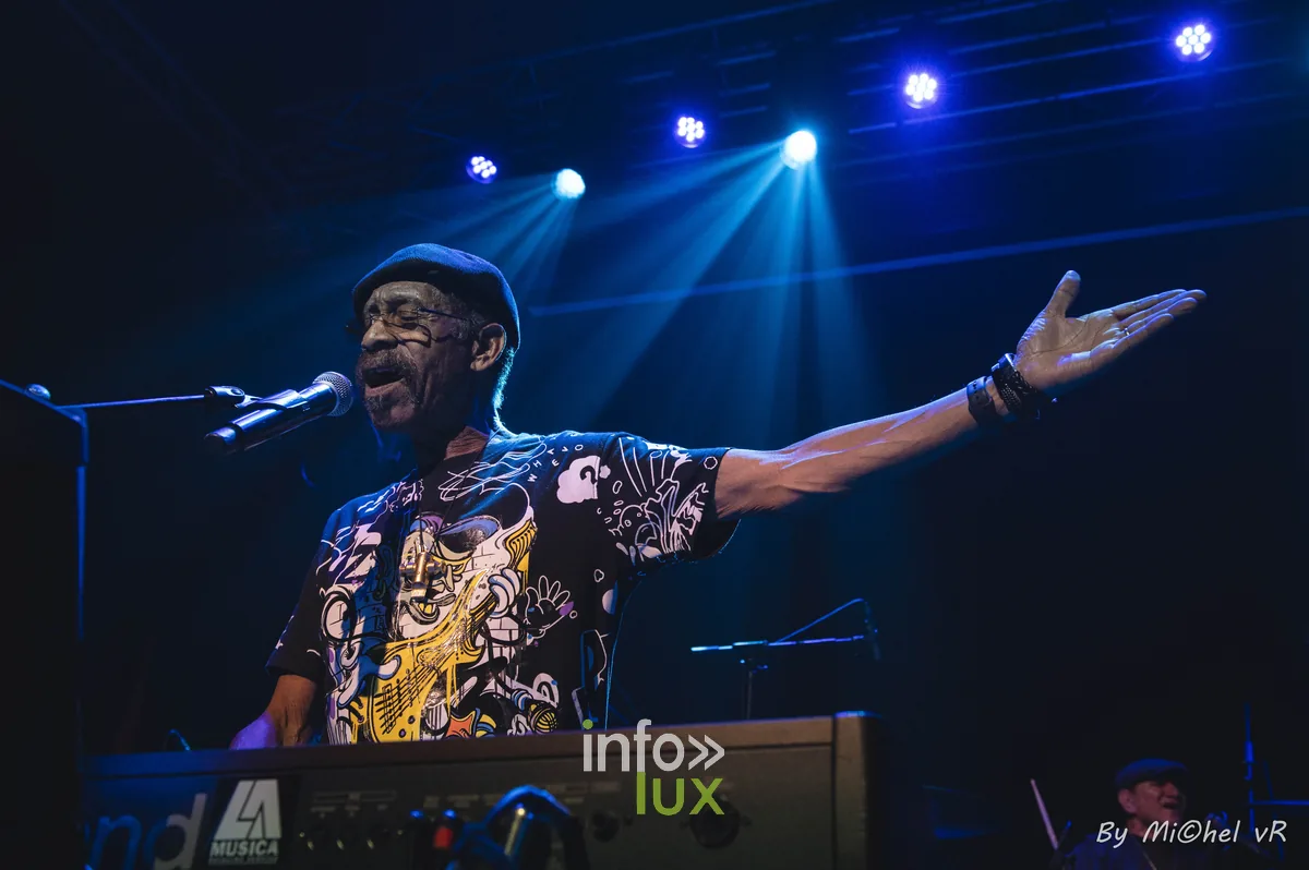 War en concert a De Centrale (Gand), 27 mai 2026 — 50th Anniversary Tour, photo 23 par Michel van Rhijn